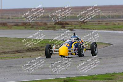 media/Jan-15-2023-CalClub SCCA (Sun) [[40bbac7715]]/Group 5/Qualifying (Sweeper)/
